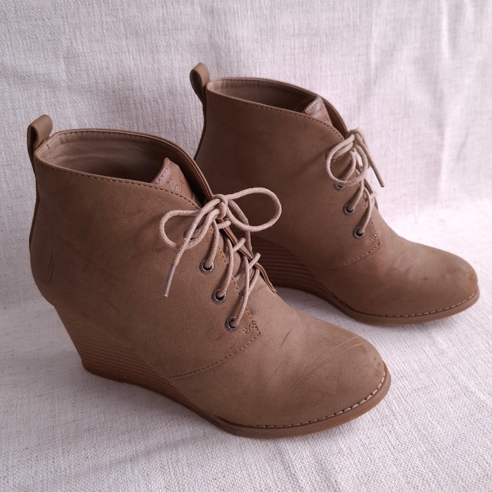 Ren Faire Light Academia Laced Wedge Boots Faux Leather Indie Prep Nautica Sz 7